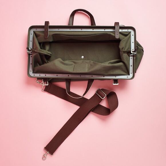 Bespoke Post • Weekender Bag • Heavy Duty Canvas • Cross-Posted • Firm - Picture 5 of 16